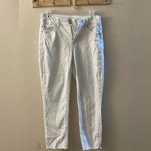 Time and Tru mid rise white jeans